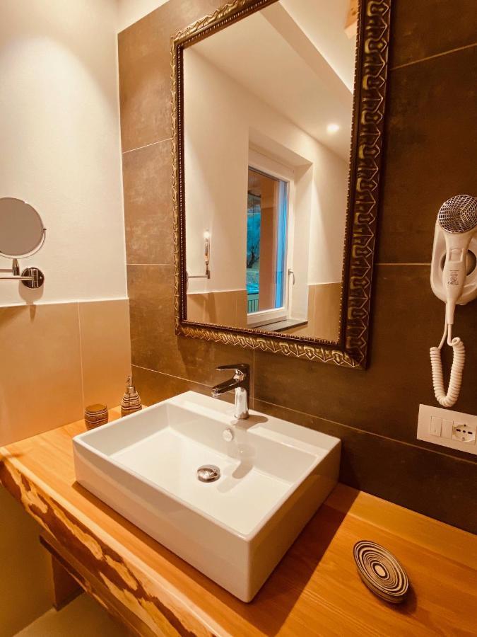 Agriturismo Terre Di Ginepro Borghetto di Vara Ngoại thất bức ảnh